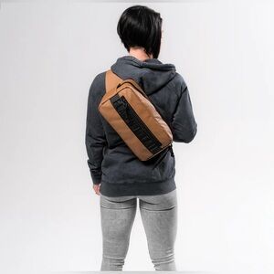 Flag Nor Fail Momentum Crossbody Bag - Sage Green